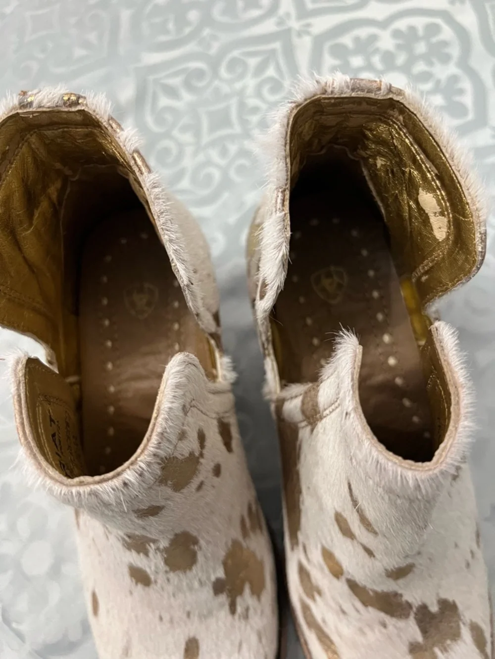 Ariat Dixon Haircalf White Hair- gold Ankle western leather boots size 8.5 - Picture 4 of 11